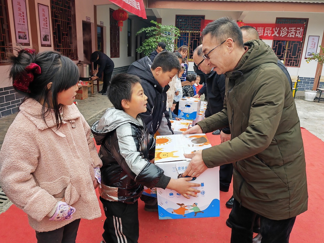 1735633116841830.jpg 76fb6636655b96ab08f0852fdd984e1.jpg